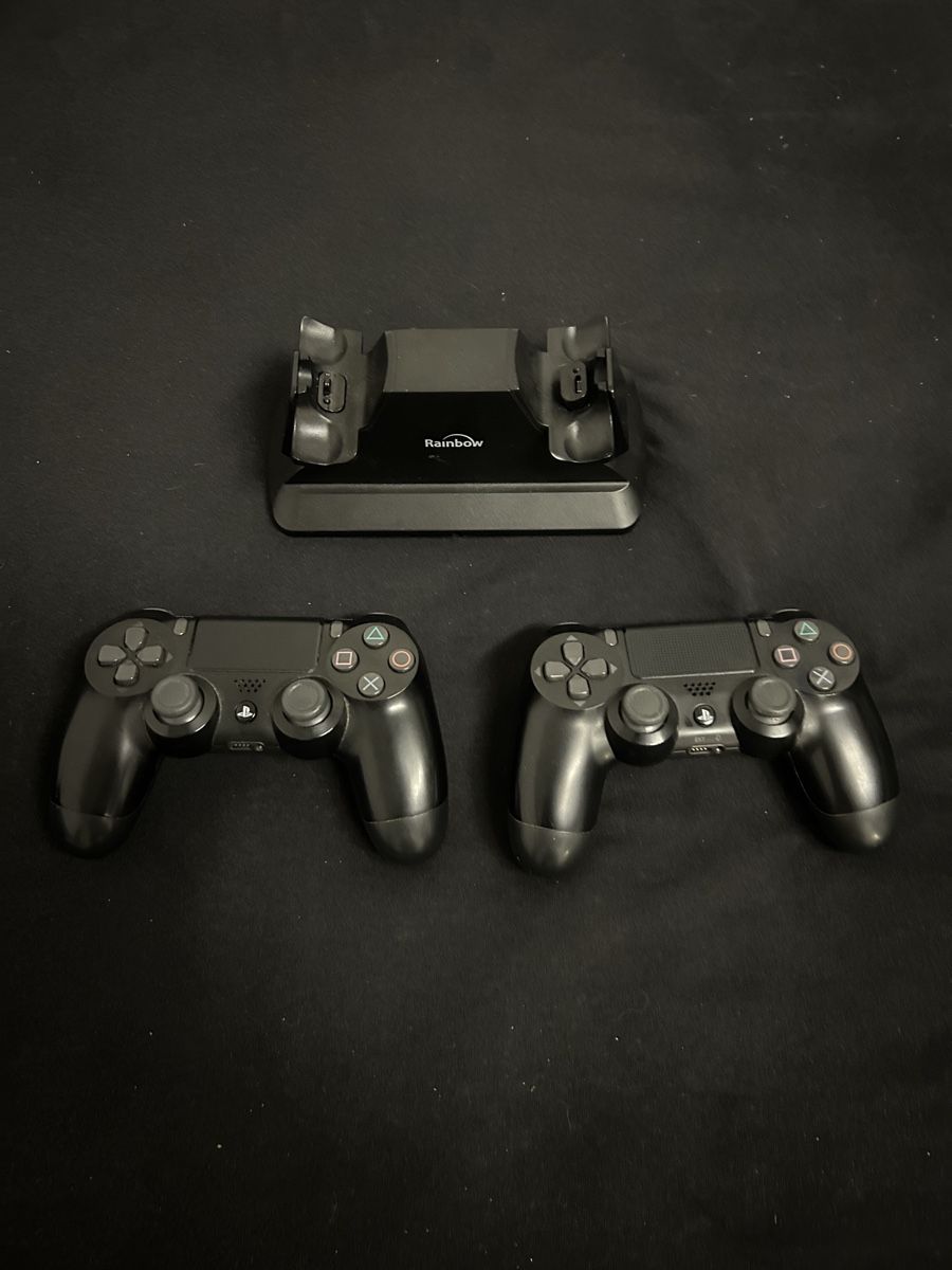 Sony Konsolen: PS4 Slim + 2Controller + 7 Spiele – Gebraucht aus Hergiswil NW von kimwettstein 3
