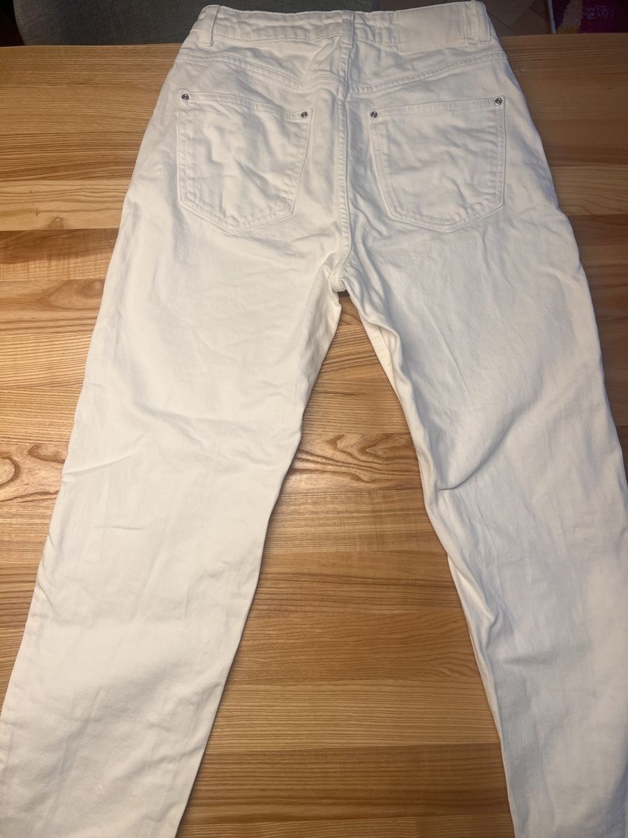 Zara Jeans: White Zara Jeans, Size EU 38 US 6 – Nuovo (secondo la descrizione) da Erlenbach ZH venduto da Ma.Pi 1