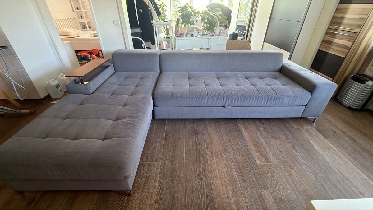 Divani: Ecksofa grau mit Regal – Usato da Meinisberg venduto da Lxcx_471