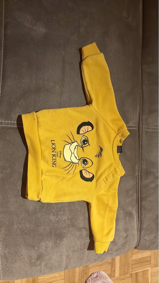Primark Pullover & Sweatshirts: Kinder Pullover gelb Grösse 62 Disney – Gebraucht aus Wald ZH von Kitty_pink123