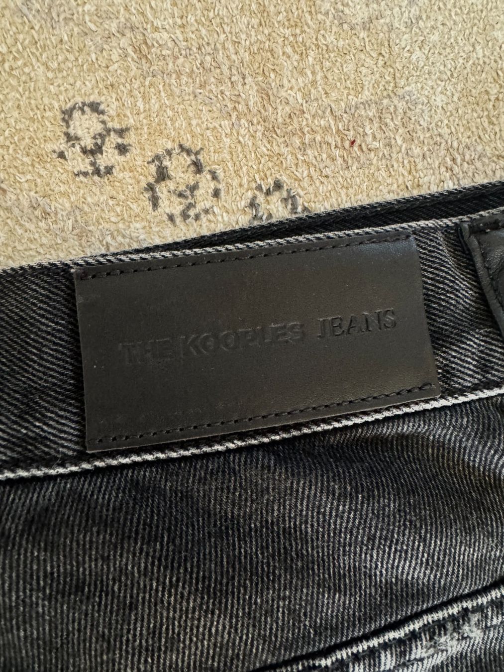 Kooples Pantaloni: Short The Kooples noir – Usato da Pully venduto da ana_2kcm 2