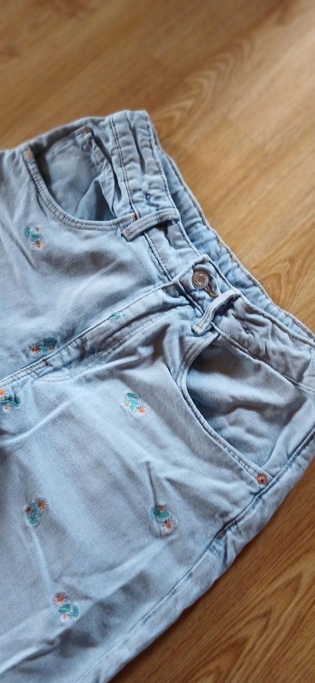 Jeans: pantalon jean – Usato da Montcherand venduto da petiteoune75 8