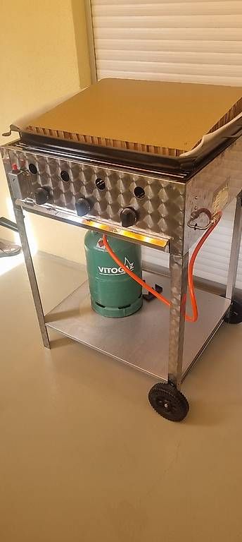 Grills: Gasgrill mit platte – Gebraucht aus glattbrugg von zalim68 2