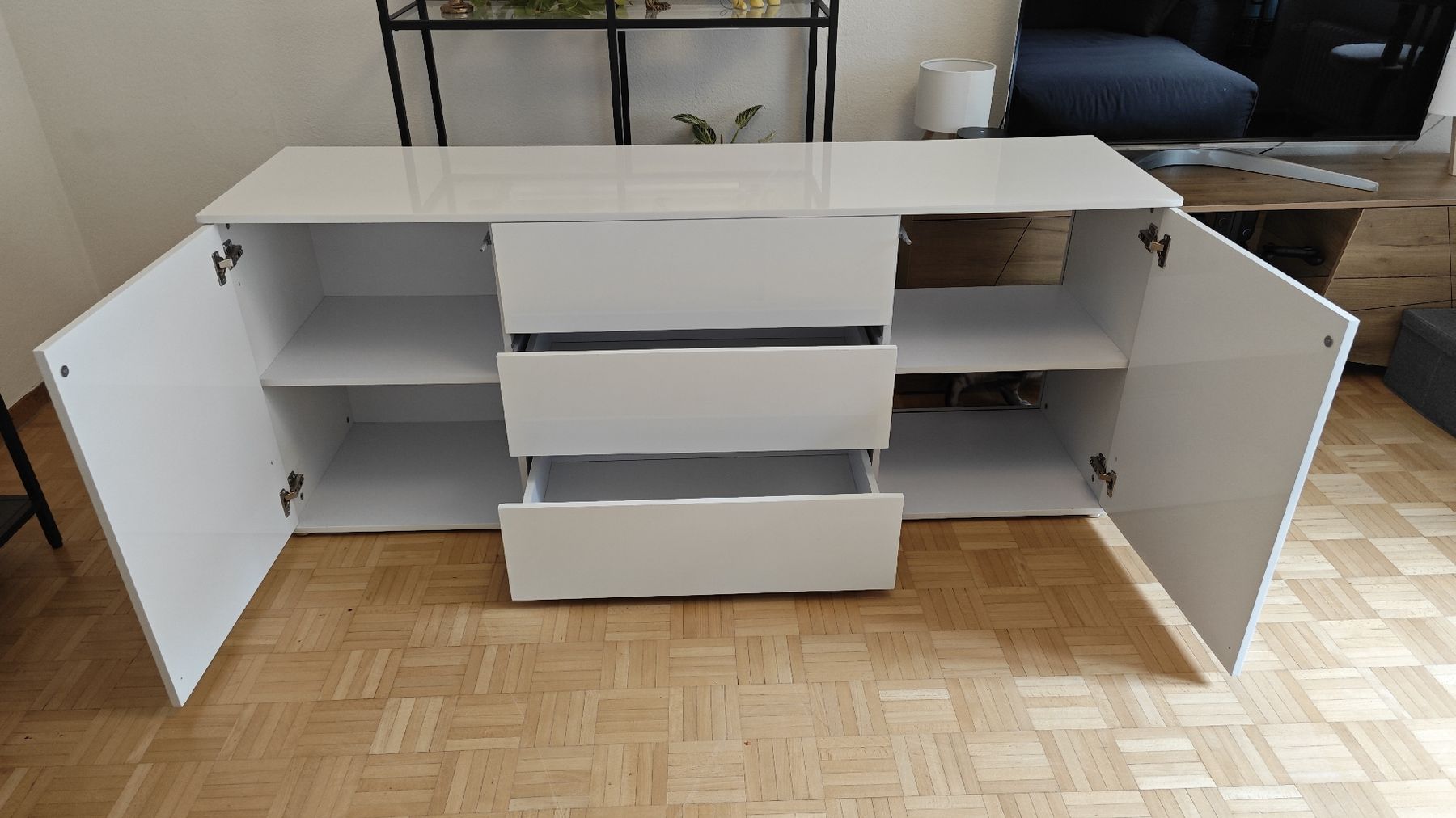 Cassettiere: IKEA BESTA Kommode Sideboard weiss – Usato da Zürich venduto da Reesara 1