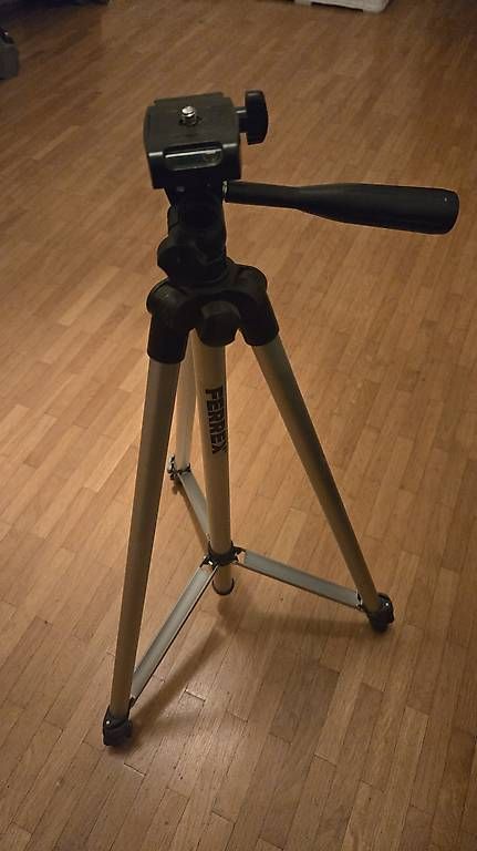Foto & Immagini: Foto/Video Tripod – Usato da Seuzach venduto da Ori7