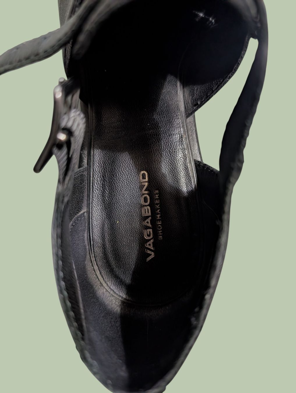 Vagabond Scarpe da donna: Schwarze Vagabond Plateau-Sandalen – Usato da St. Gallen venduto da nadinewho 1