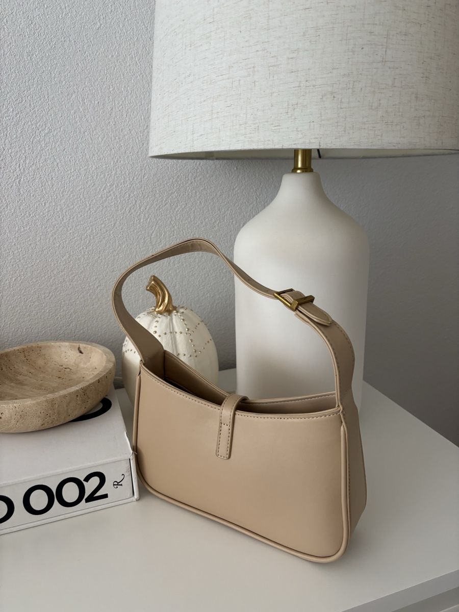 Borse da donna: Shoulder Bag in Beige  – Usato da Horgen venduto da len_qjz9 1