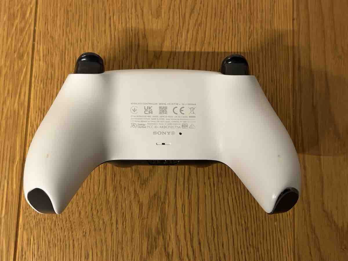 Sony Controller: PS5 DualSense Controller Hall Sticks weiss – Usato da Solothurn venduto da Jfk 1