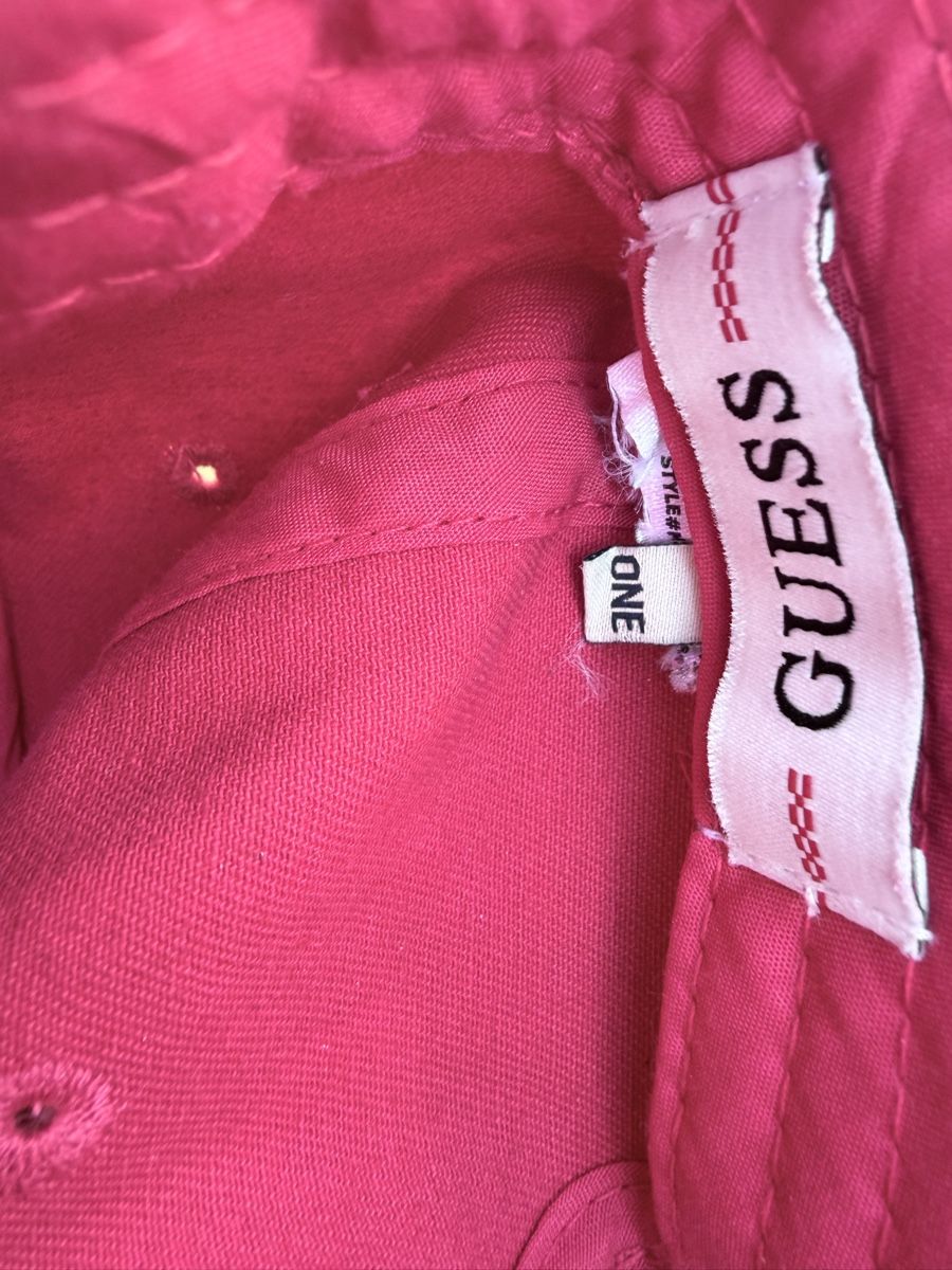 Guess Altro in Moda donna: Guess Cap Grösse One Size – Usato da Münchenstein venduto da By.gabriela.v 5