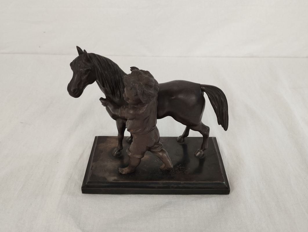 Figuren: Pferd und Bube - Briefbeschwerer – Gebraucht aus Schübelbach von Restwert_Schubelbach 2