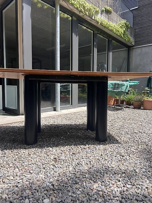 Tables: Massiver Birnbaumtisch – D'occasion à St Gallen par rub_gk9g 1