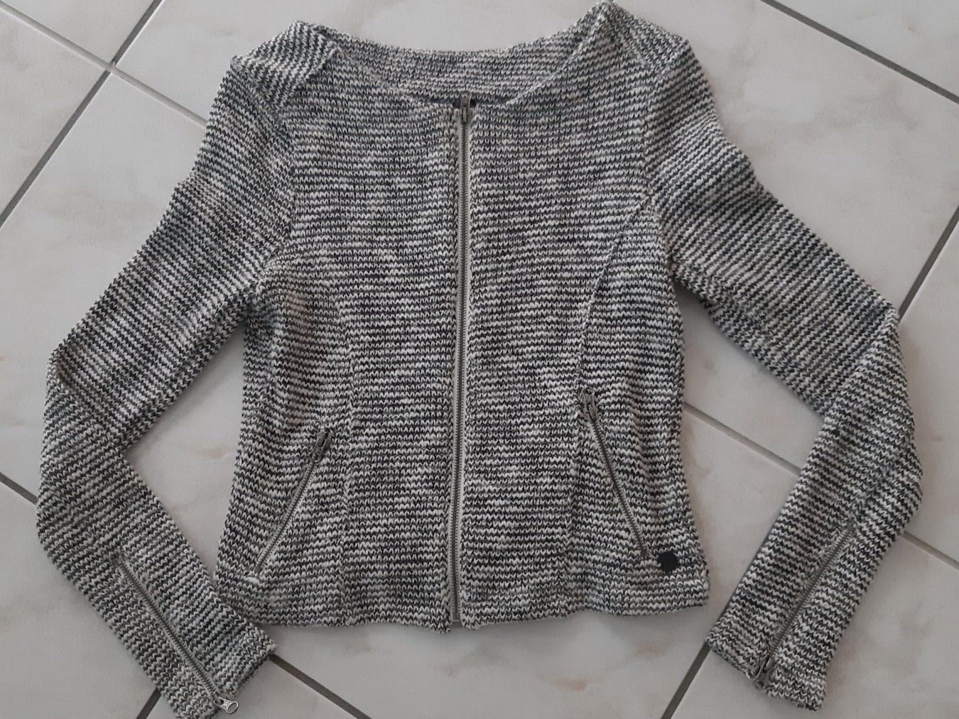 Tom Tailor Giacche: Jäckli Tom Tailor Gr. S – Usato da Schmitten venduto da Renistern68