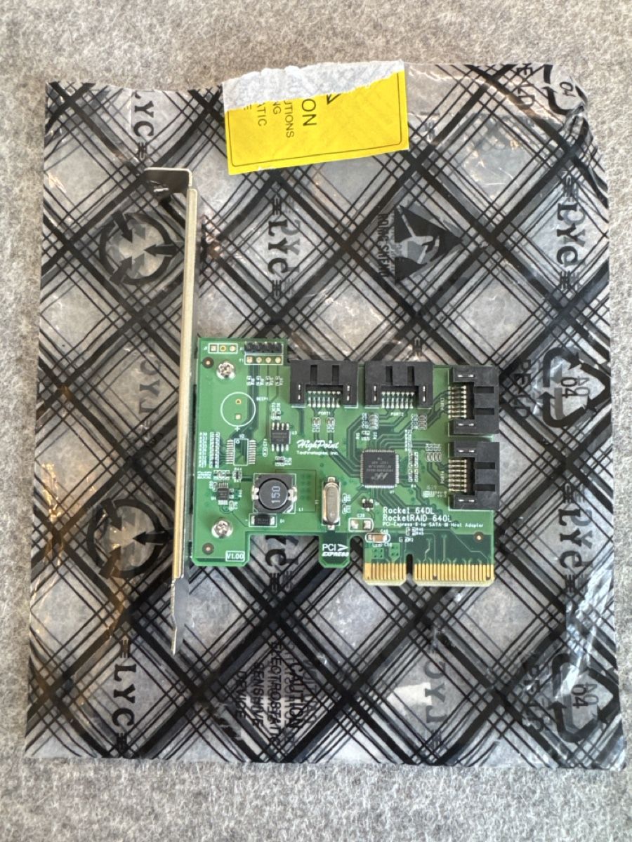 Disques durs: Highpoint RocketRAID 640L SATA RAID Controller – Défectueux à Uitikon Waldegg par polento1979