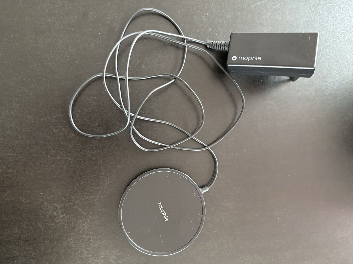 Mophie Caricabatterie: Mophie Charger - Power Up Your Devices – Nuovo (secondo la descrizione) da Bern venduto da Gbilly