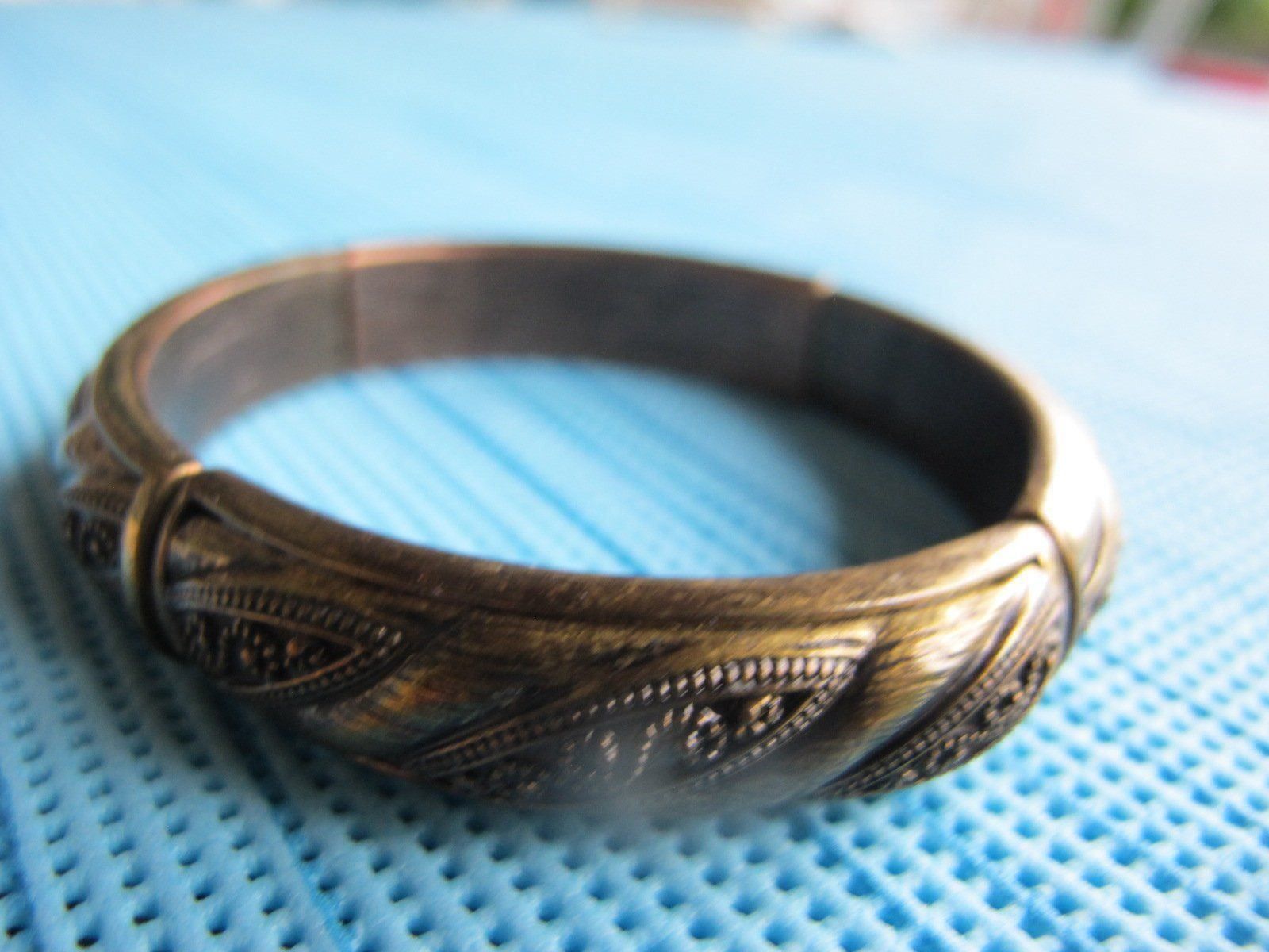 Bracciali & Braccialetti: Alter Armband aus Metall Vintage – Usato da Löhningen venduto da Chimae67