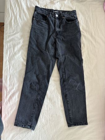 Mom Fit Jeans von FB Sister, Grösse S, Top Zustand!
