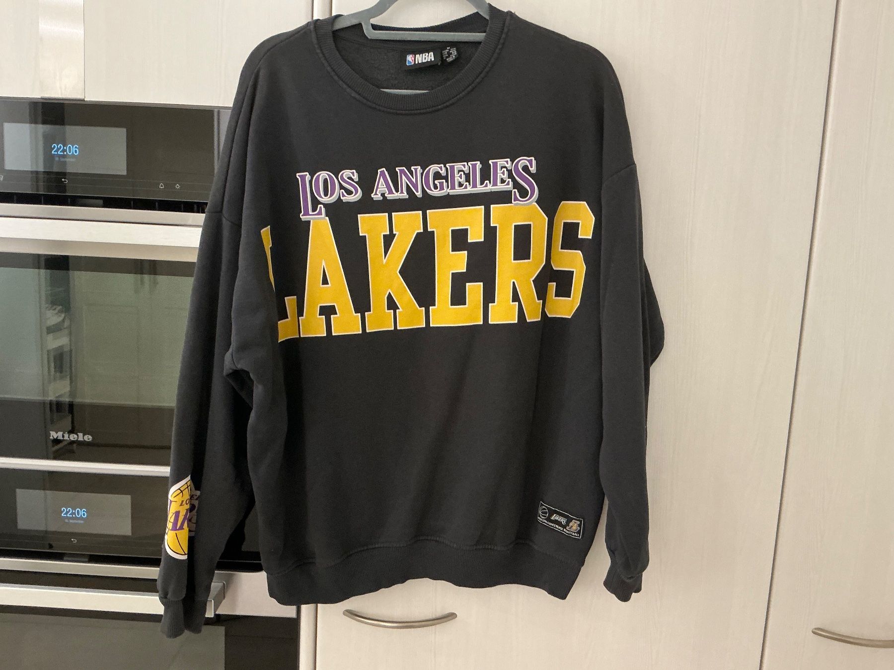 Maglioni & Felpe: Los Angeles Lakers NBA Pulli, Grösse M Schwarz – Usato da Würenlos venduto da Chicca2004 1