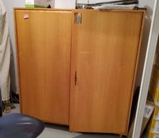 Kleiderschrank Holz, zwei Türen, gebraucht, ideal f. Keller