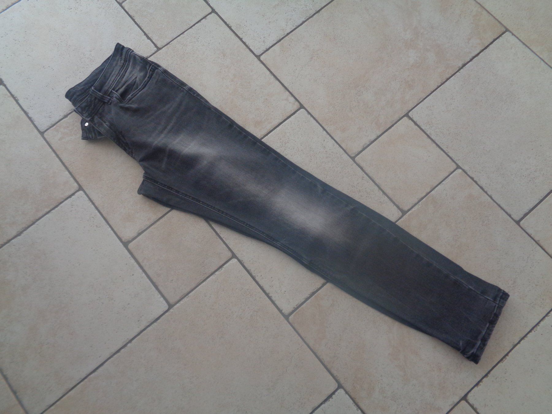 C&A Jeans: Jeans  C&A  Grösse 38 – D'occasion à Kreuzlingen par Robi-2003 5