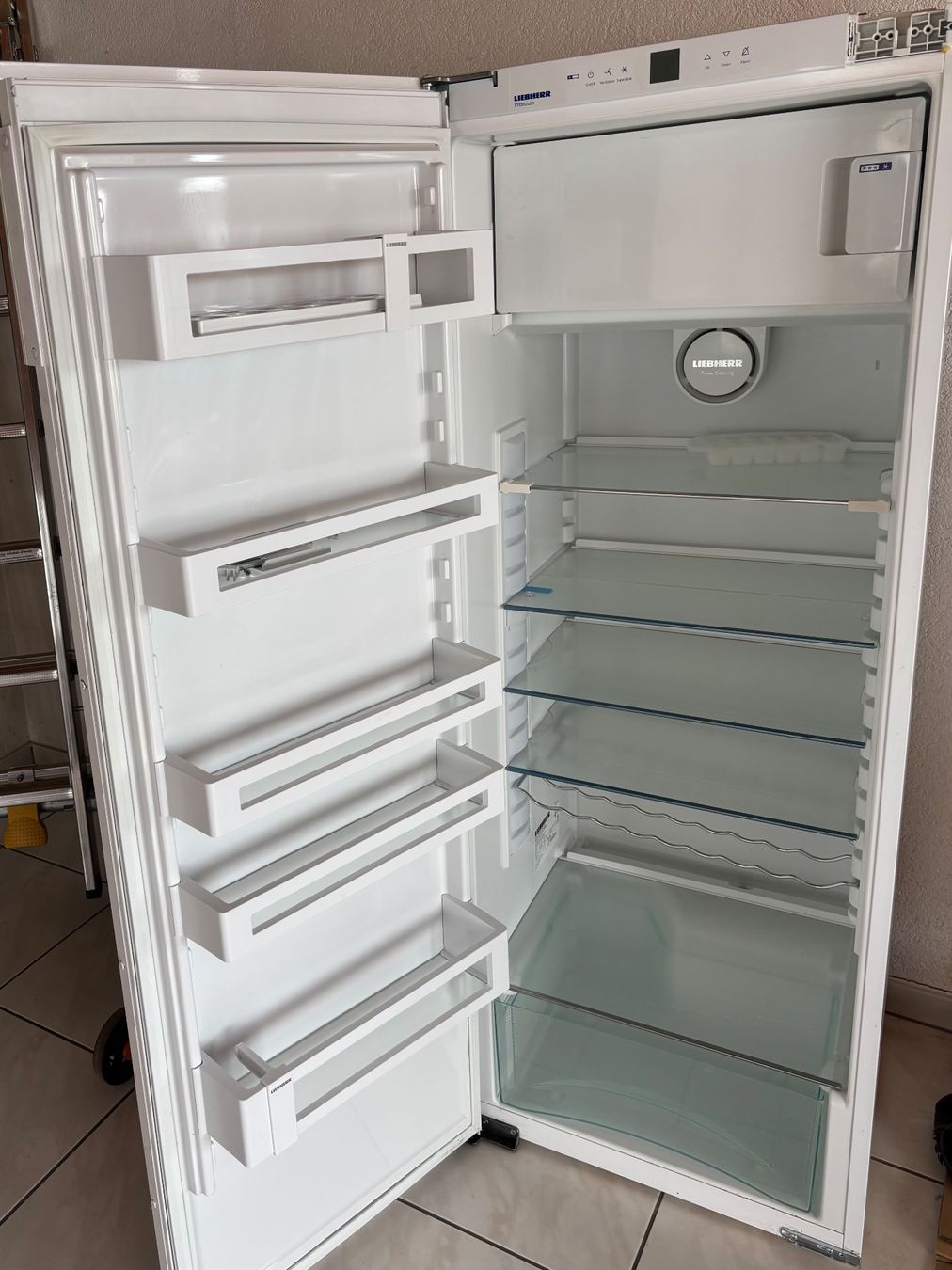 Liebherr Frigoriferi: Liebherr Kühlschrank – Usato da Wikon venduto da scharliin