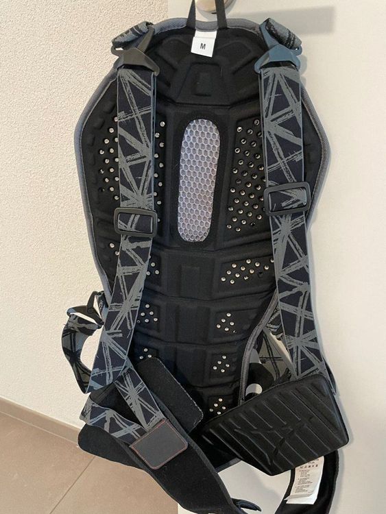 Atomic Rückenprotector (Gebraucht) in Bassersdorf für CHF 30 – nur ...