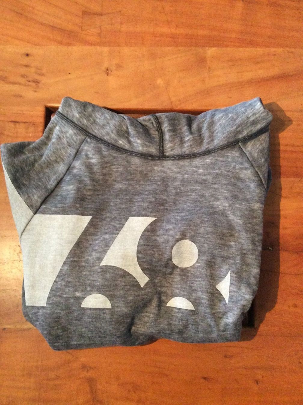 Reebok Maglioni & Felpe: Pullover – Usato da Bülach venduto da Jackybabue 4