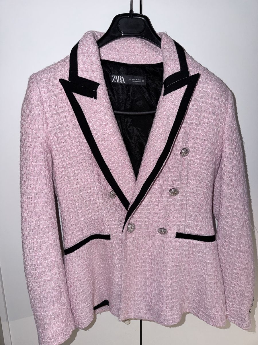 Zara Vestes: Blazer Zara new Price 89.95 – D'occasion à Stilli par Bana_db