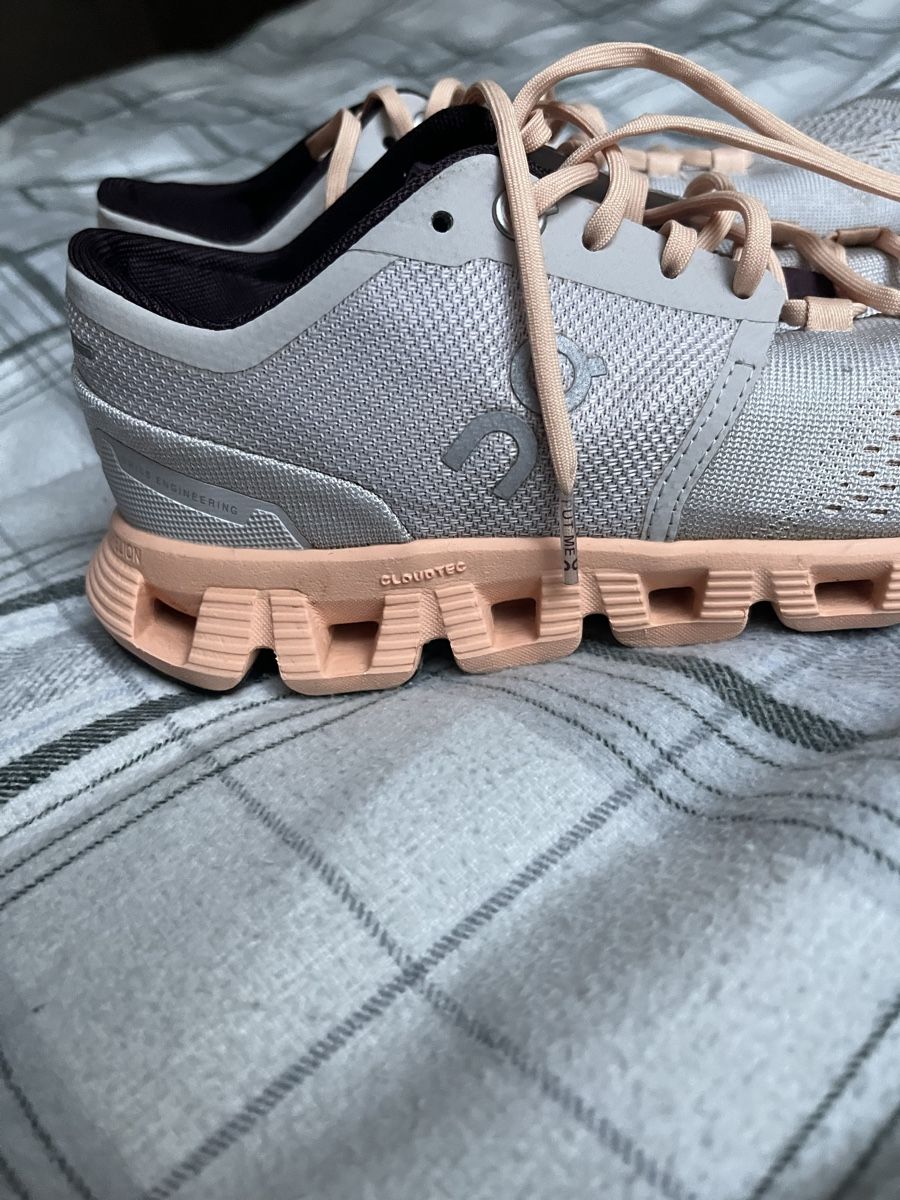 On Scarpe da donna: On Laufschuhe Cloudtec Grösse 37.5 – Usato da Biel/Bienne venduto da nurrund 2