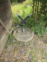 Schwerer Betonsockel für Sonnenschirm oder Stewi 