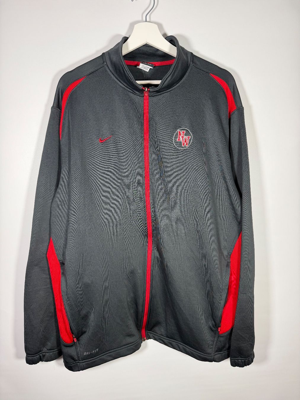 Nike Maglioni & Felpe: Nike Vintage Trainingsjacke XXL – Usato da Mühledorf BE venduto da ericgrunder_12