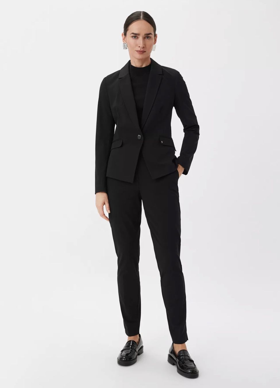 Comma Completi & Tailleur: Taillierter Comma Anzug Schwarz – Nuovo (secondo la descrizione) da Arnegg venduto da sin_tr7m