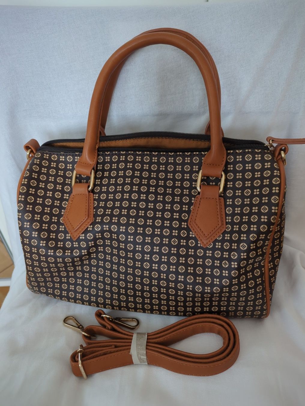 Borse da donna: Umhängetasche/Handtasche – Nuovo (secondo la descrizione) da Lützelflüh-Goldbach venduto da 2thchance