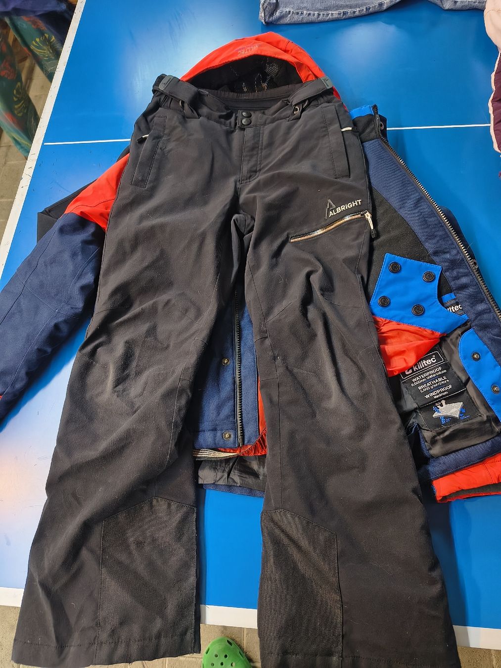 Lotti & Set di vestiti: Killtec Skianzug Set mit Pullover und Pijama 140 – Usato da Sachseln venduto da and_vp77 1