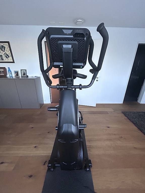 Bowflex Hometrainer: Bowflex Max Trainer M9  praktisch neuwertig – Usato da Ennetbaden venduto da Daalba 4
