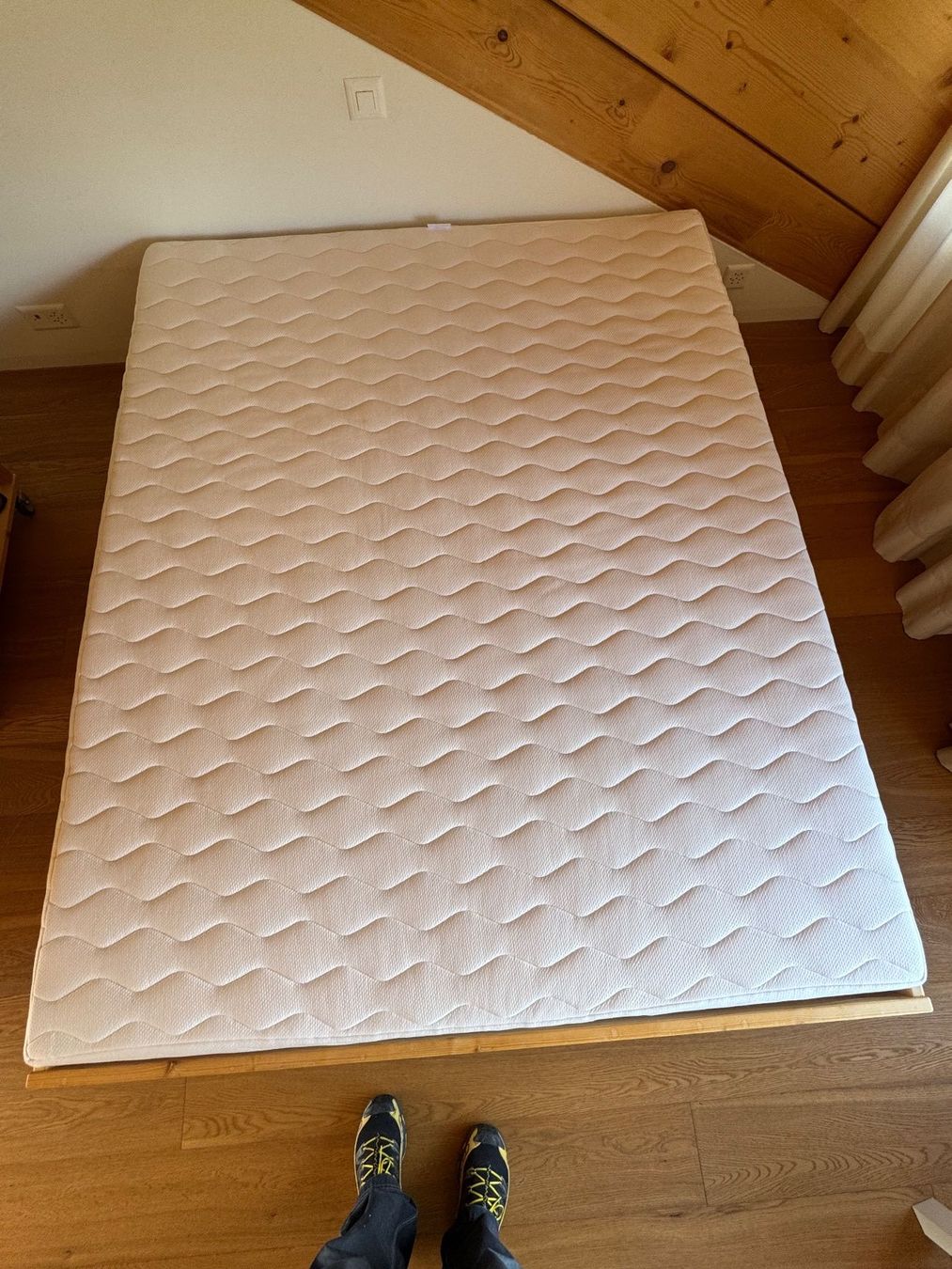 Betten: Doppelbett mit Matratze 160cm x 200cm – Gebraucht aus Celerina/Schlarigna von 2406ca 2