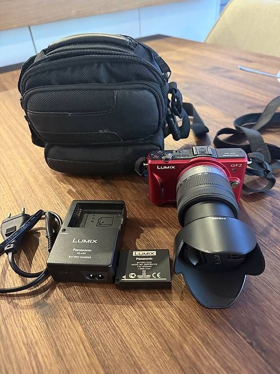 Fotocamera: Panasonic Lumix GF2 – Usato da Gachnang venduto da Veselli