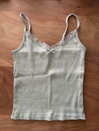Pull&Bear Top mit Spitze, Rippstrick, Grösse S