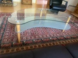 Eleganter Couchtisch in Nierenform – Designklassiker