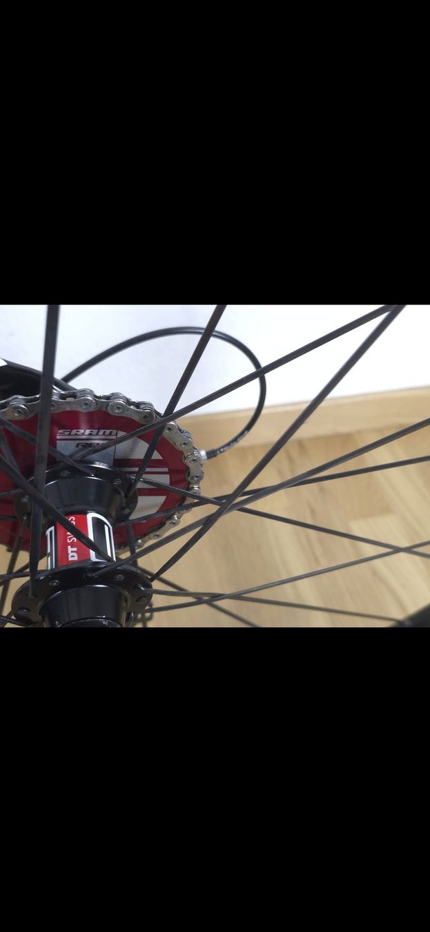 Cannondale Vélos: Cannondale Synapse Carbon  – D'occasion à Fahrweid par erz_b7wb 8