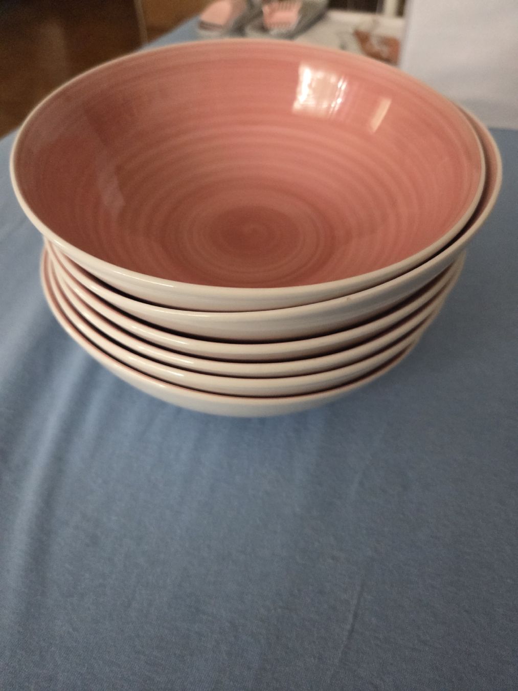 Set di piatti: Teller Set, rosa, 18-teilig – Usato da Chur venduto da Jaesii7 1