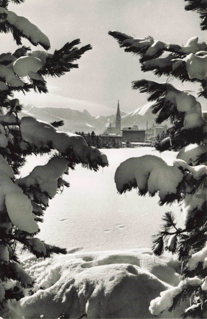 Cartoline postali: Kurpark Davos – Usato da Biasca venduto da Blenio71