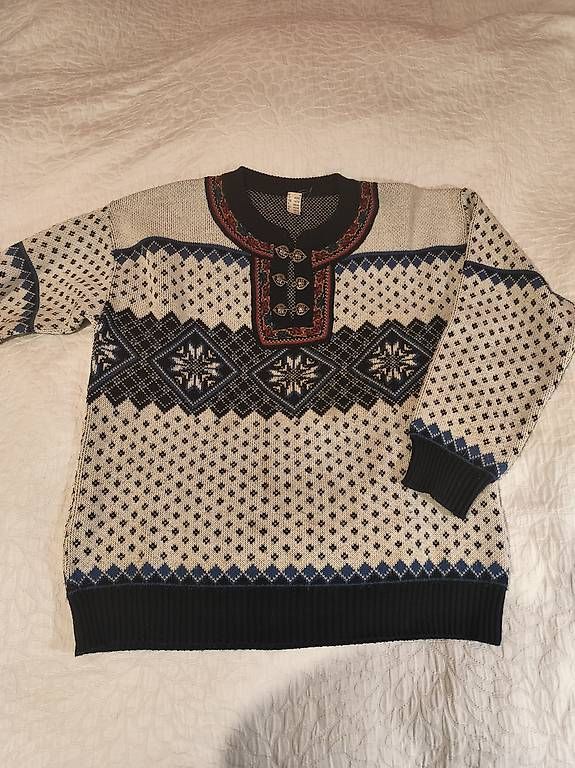 Maglioni & Felpe: Nordischer Pullover Vintage – Usato da Luzern venduto da rut_nc9d