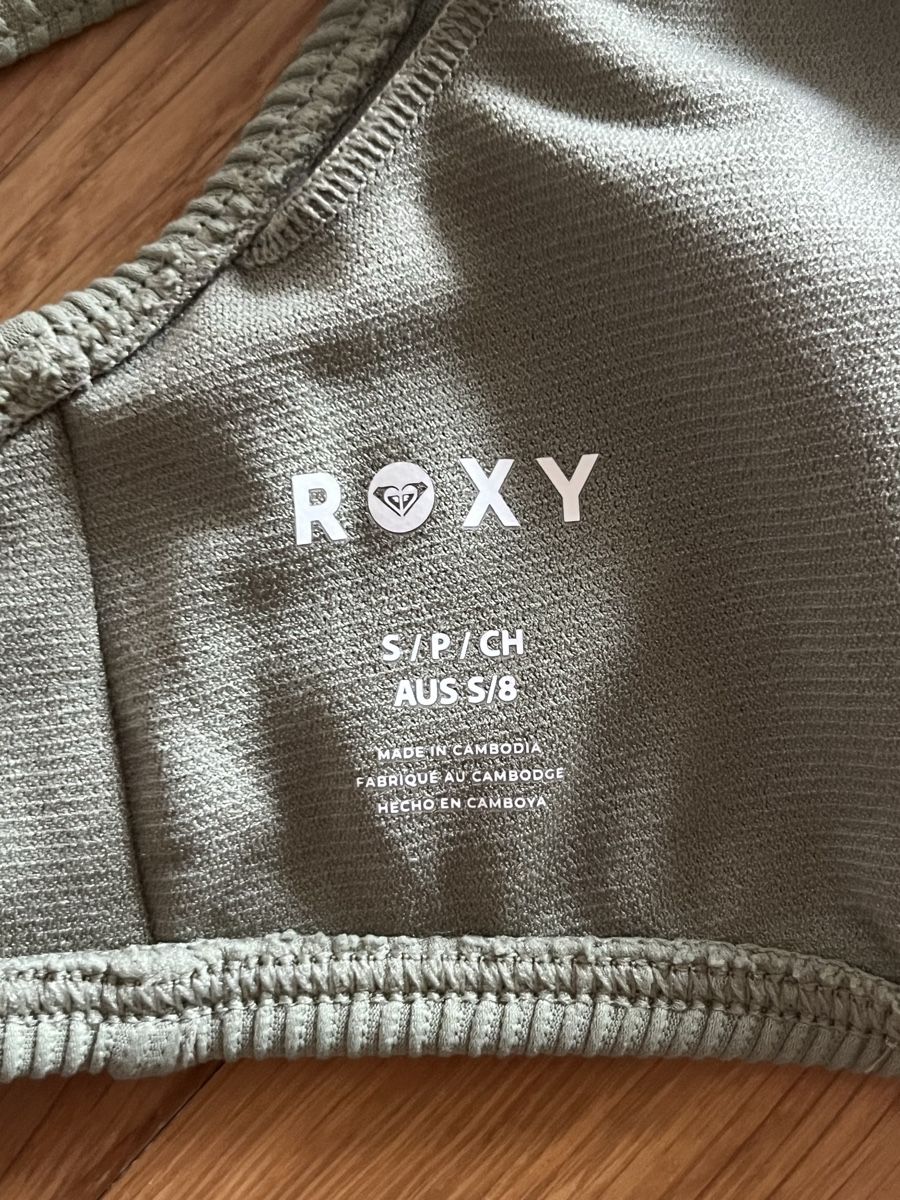 Roxy Badekleider & Bikinis: Bikini Oberteil Roxy oliv Grösse S – Gebraucht aus Frauenfeld von heyLani 4
