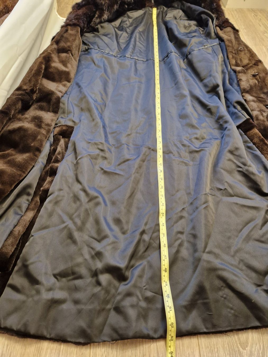Mäntel: Elegant Mink Fur Coat – Neu (gemäss Beschreibung) aus Wettingen von mor_76q7 6