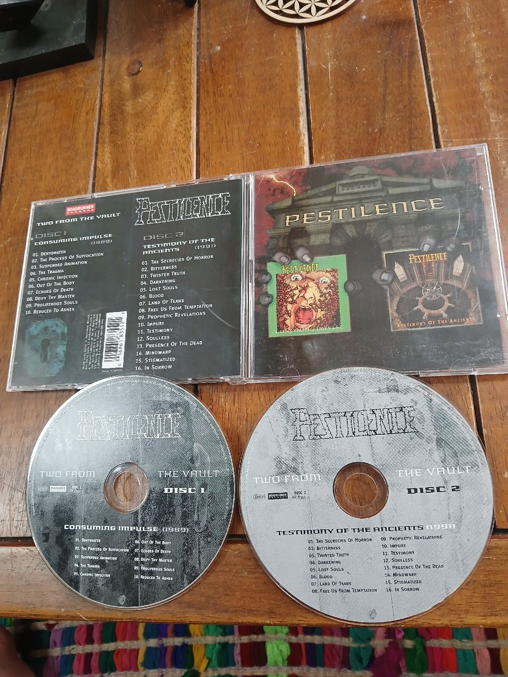 CD: pestilence- consu.../testi...(2 cd) – Usato da St-Cergue venduto da VeganWarrior