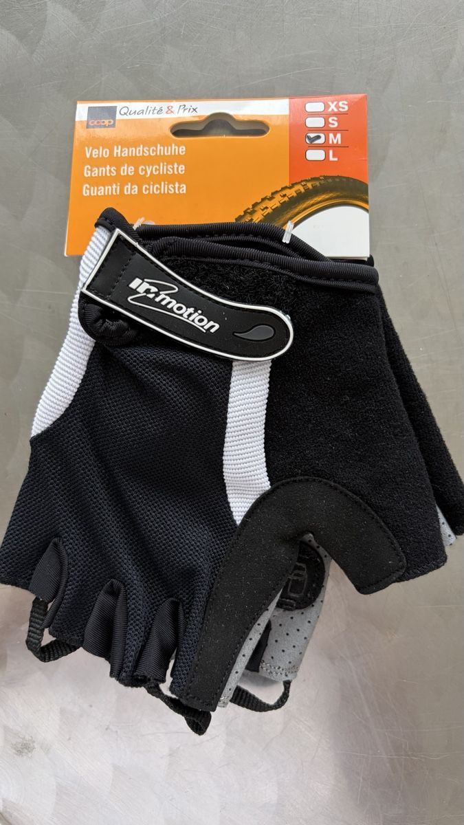 Handschuhe & Handstulpen: Velohandschuhe Inmotion M  – Neu und originalverpackt aus Bern von ece_nxk7