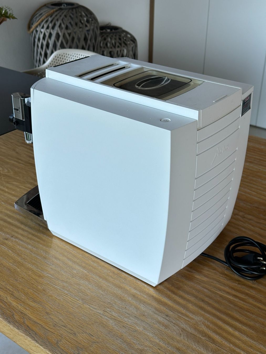 Jura Macchine per caffè & Macchine per espresso: Kaffeemaschine Jura E8 – Usato da Oberhofen Thun'see venduto da brnw36 5