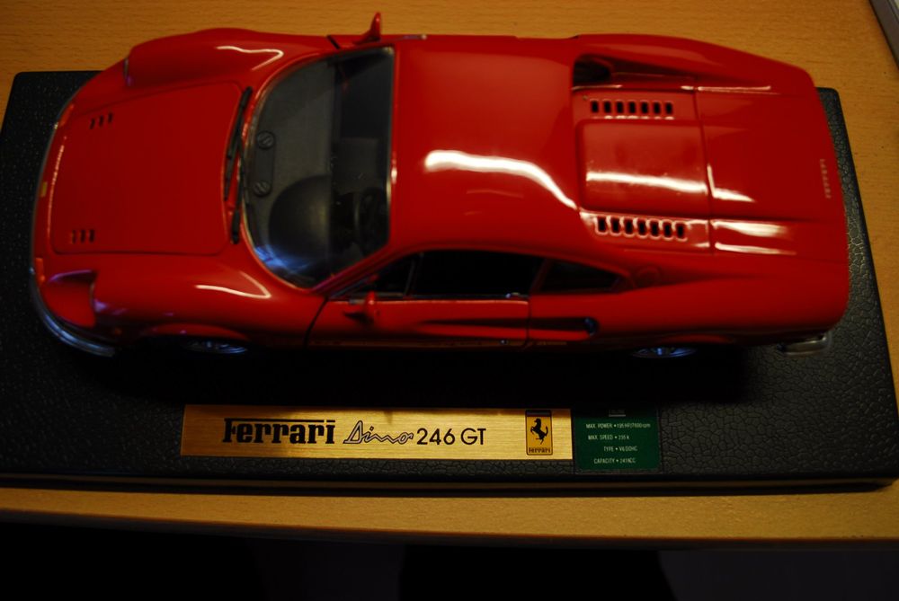 Ferrari Dino 246GT diecast 1/18 sans boîte, voiture miniature