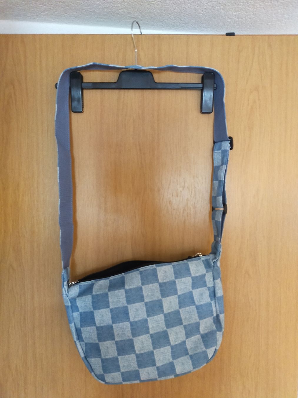 Taschen für Damen: Umhängetasche Plaid NEU – Neu (gemäss Beschreibung) aus Oberhofen TG von tryxta