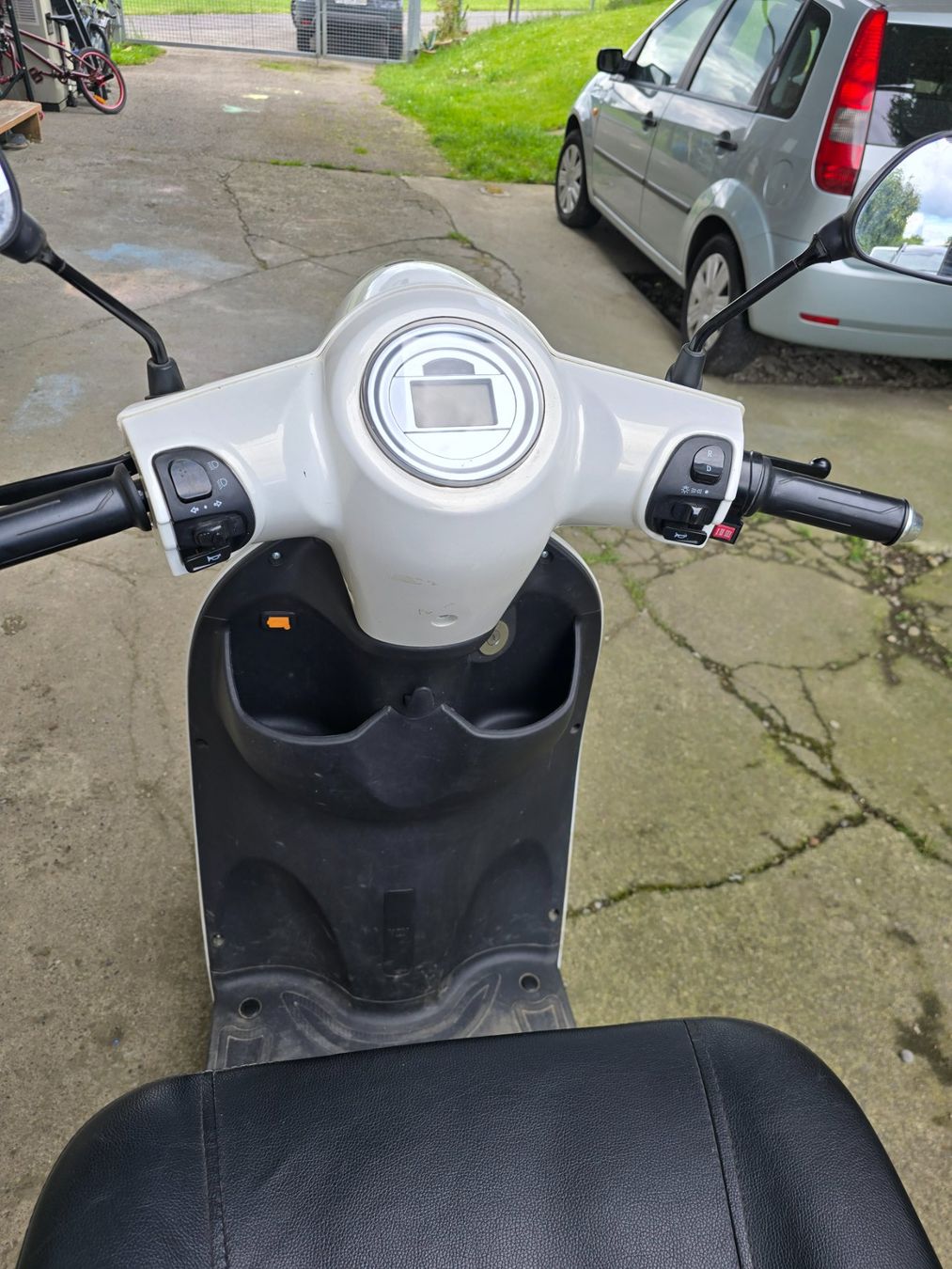 Veicoli elettrici: Yadea C Mate elektro mobil – Usato da Oberbüren venduto da 2013luna 3
